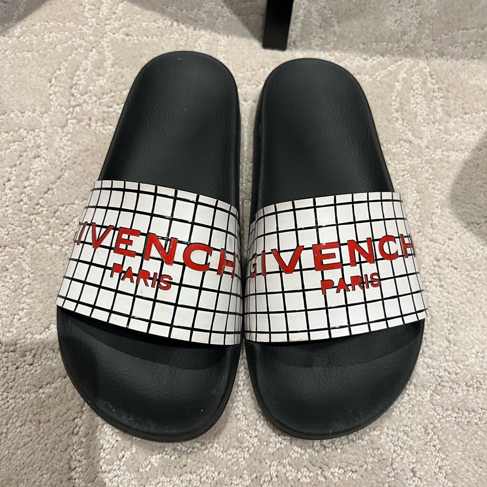 Givenchy slide